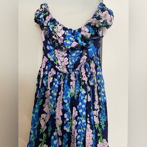 Off the shoulder Lilly Pulitzer Dress Size M